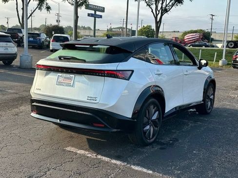 Certified 2024 Nissan Ariya AWD image 3