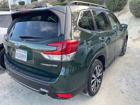 Used 2023 Subaru Forester Limited AWD/4WD image 8