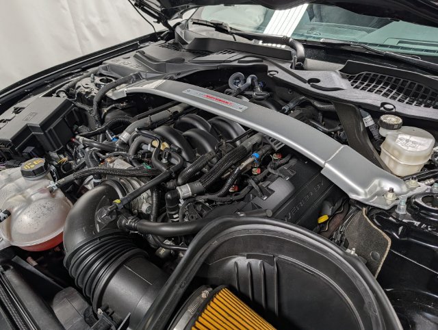 Used 2018 Ford Mustang Shelby GT350 w/ Electronics Package RWD image 39