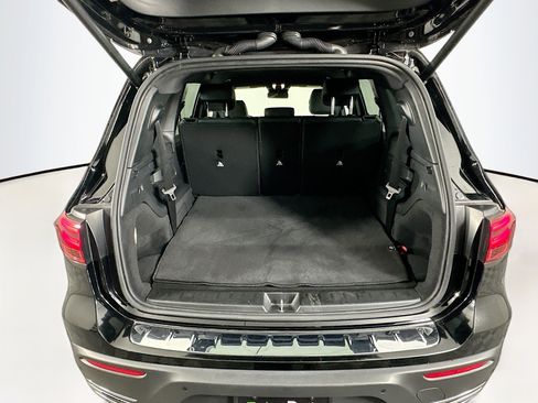 Used 2024 Mercedes-Benz EQB 250+ image 27