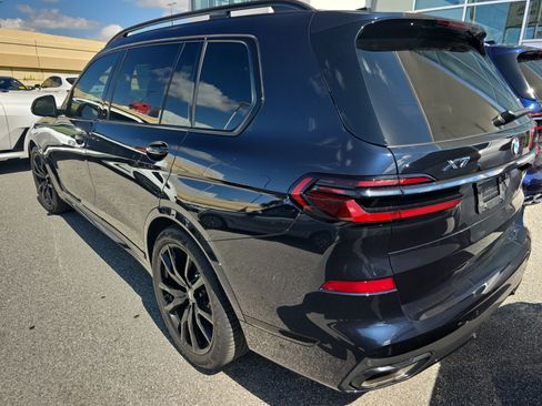 Used 2024 BMW X7 xDrive40i w/ Executive Package AWD/4WD image 3