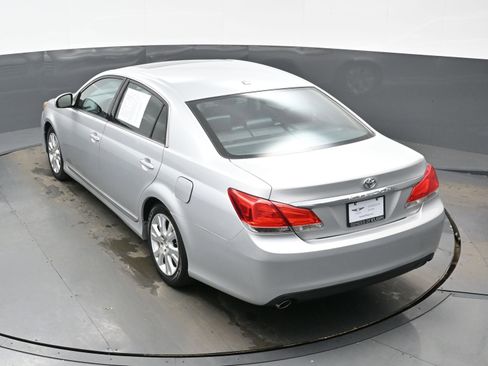 Used 2012 Toyota Avalon image 34