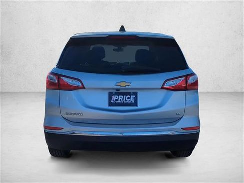 Used 2018 Chevrolet Equinox LT image 6