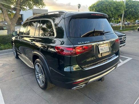 Used 2024 Mercedes-Benz GLS 450 4MATIC image 7