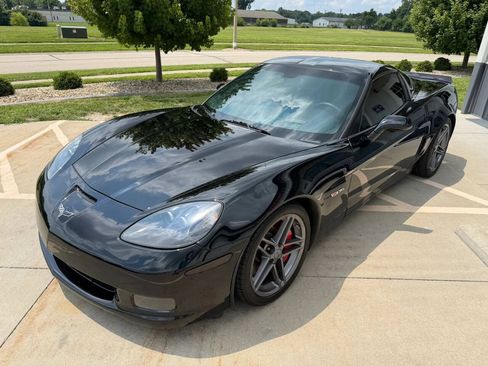 Used 2009 Chevrolet Corvette Z06 RWD image 10