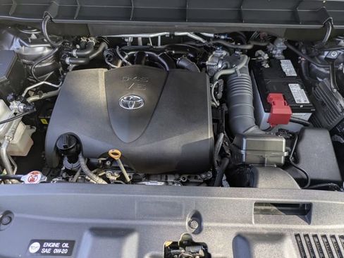 Used 2022 Toyota Highlander XLE image 36