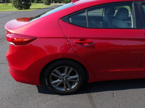 Used 2018 Hyundai Elantra SEL w/ Cargo Package FWD image 32