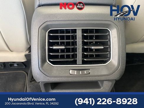 Used 2018 Volkswagen Tiguan SE AWD/4WD image 61