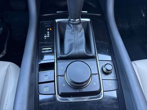 Used 2019 MAZDA MAZDA3 Sedan w/ Select Package image 28