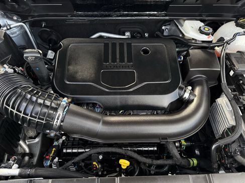 Certified 2025 Chevrolet Blazer LT image 26