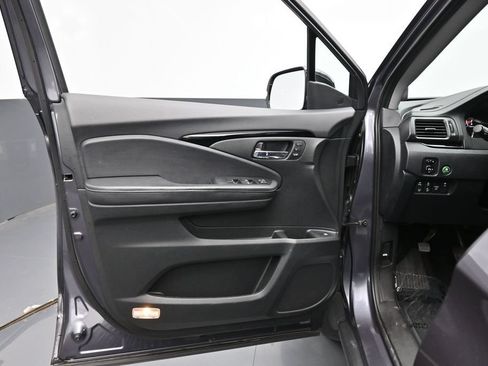 Certified 2020 Honda Ridgeline RTL-E image 18