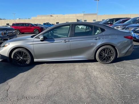 Used 2025 Toyota Camry SE w/ Multimedia Upgrade Package image 3