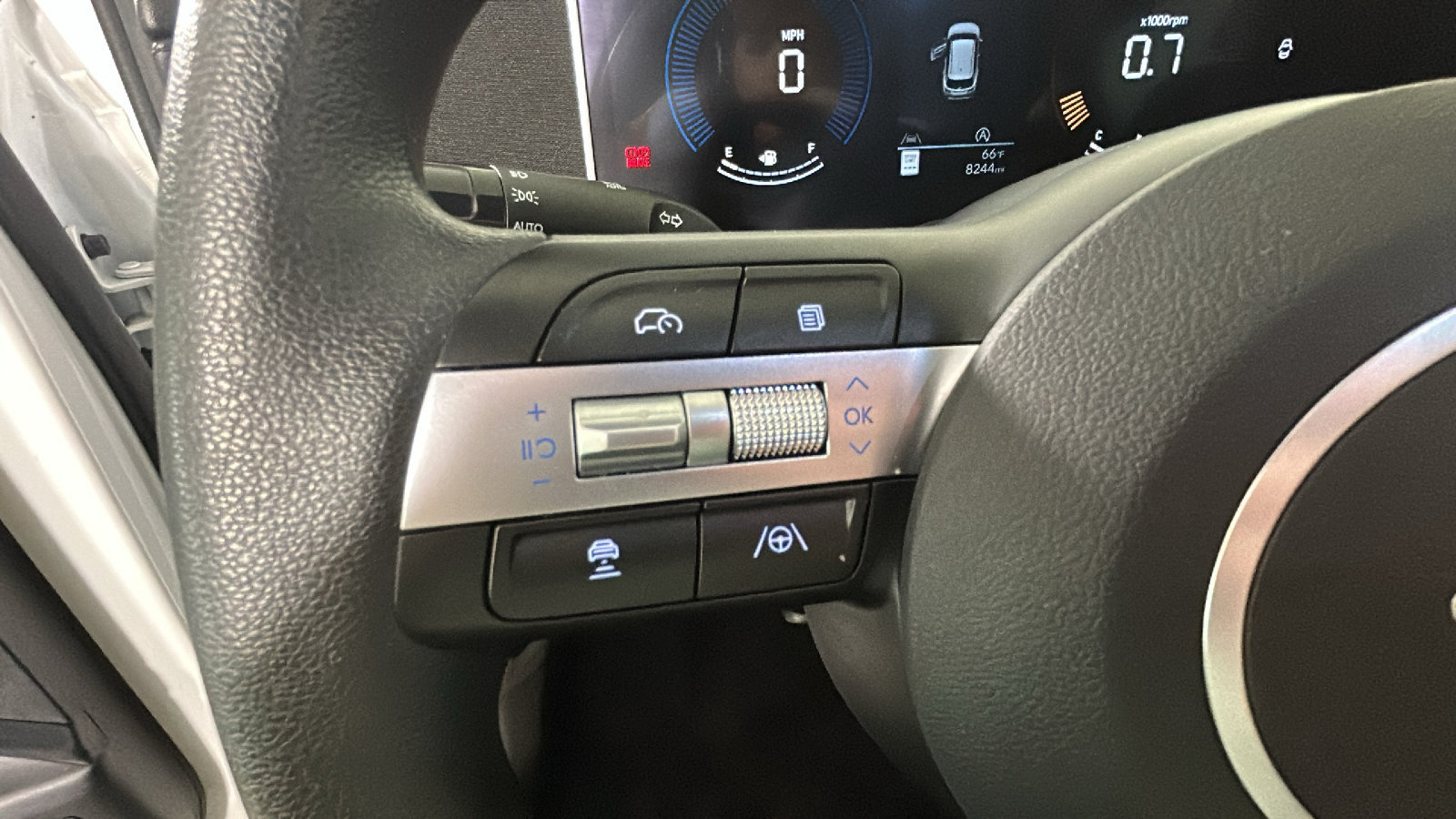 Used 2025 Hyundai Tucson SEL AWD/4WD image 19