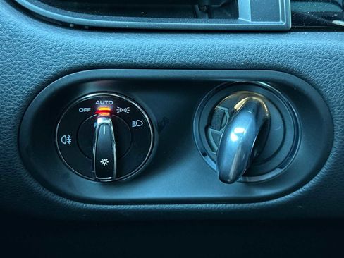 Certified 2024 Porsche Macan image 24