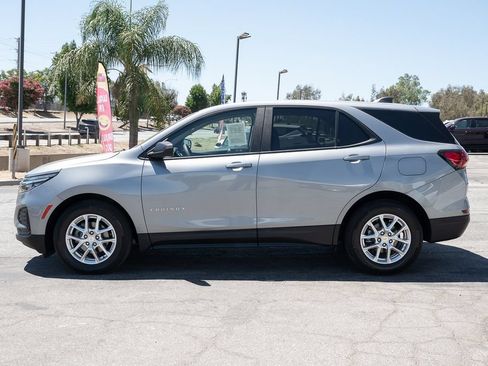 Used 2024 Chevrolet Equinox LS w/ LS Convenience Package FWD image 8