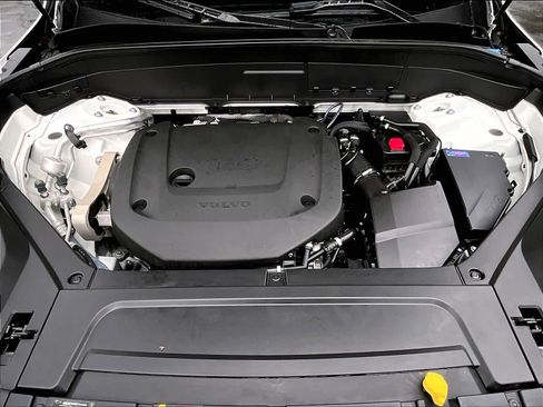 Used 2023 Volvo XC90 B6 Ultimate w/ Protection Package Premier AWD/4WD image 12