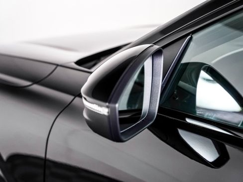 New 2025 Audi SQ5 Premium Plus image 23