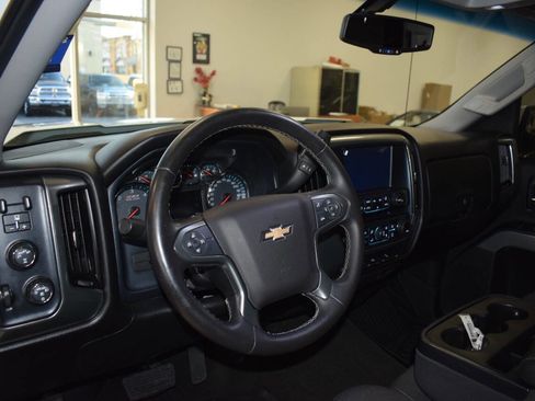 Used 2018 Chevrolet Silverado 1500 LT w/ All Star Edition image 10