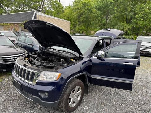 Used 2012 Jeep Grand Cherokee Limited image 6