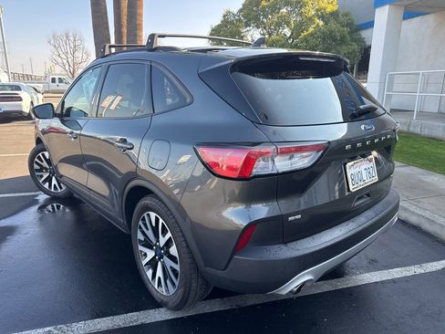 Used 2020 Ford Escape SE Sport image 6