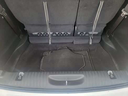 Used 2026 Chrysler Pacifica Select FWD image 18