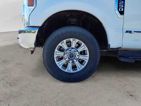 Used 2021 Ford F250 XL w/ STX Appearance Package AWD/4WD image 14