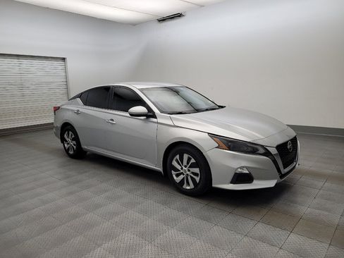 Used 2023 Nissan Altima 2.5 S FWD image 11