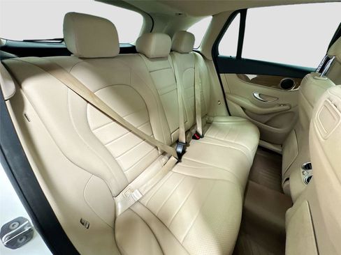 Used 2018 Mercedes-Benz GLC 300 image 26