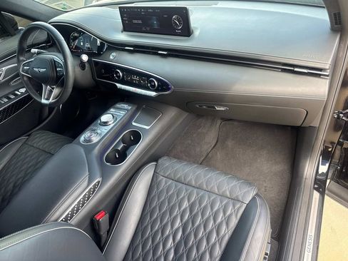 Used 2025 Genesis GV70 3.5T Sport w/ Sport Prestige Package AWD/4WD image 14