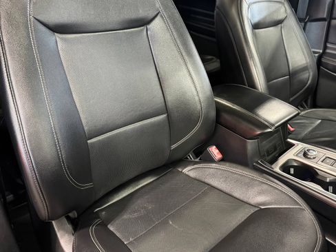 Used 2021 Ford Explorer Limited w/ Equipment Group 301A AWD/4WD image 60