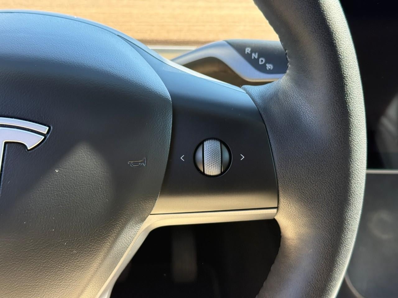 Used 2024 Tesla Model Y Long Range RWD image 17