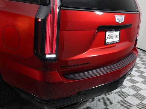 Used 2025 Cadillac Escalade Sport Platinum w/ LPO, ONYX Package image 56