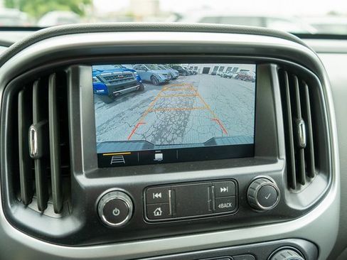 Used 2022 Chevrolet Colorado LT image 24