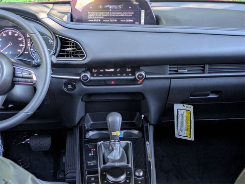 New 2025 MAZDA CX-30 AWD 2.5 S w/ Select Sport Pkg image 25