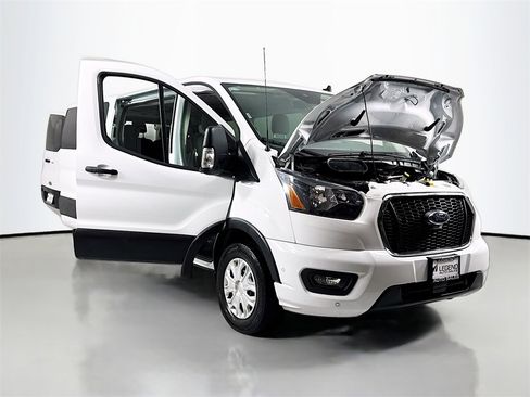 Used 2023 Ford Transit 350 XLT image 20