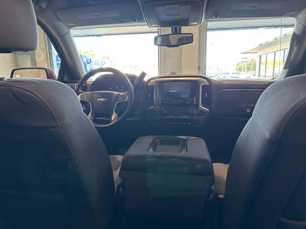 Used 2018 Chevrolet Silverado 1500 LT w/ All Star Edition AWD/4WD image 17