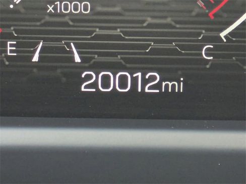 Certified 2024 GMC Acadia Elevation w/ Luxury Package image 18