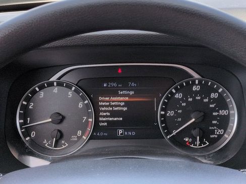 Certified 2022 Nissan Frontier SV image 26