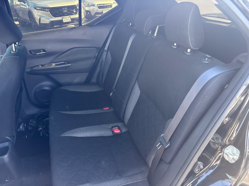Used 2019 Nissan Kicks SV FWD image 11