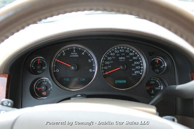 Used 2011 GMC Yukon SLT w/ SLT-2 Equipment Package AWD/4WD image 13