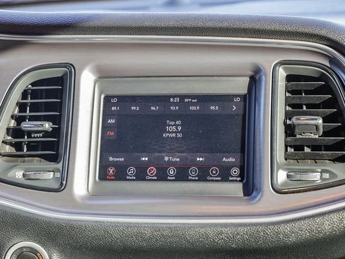 Used 2018 Dodge Challenger SXT image 15