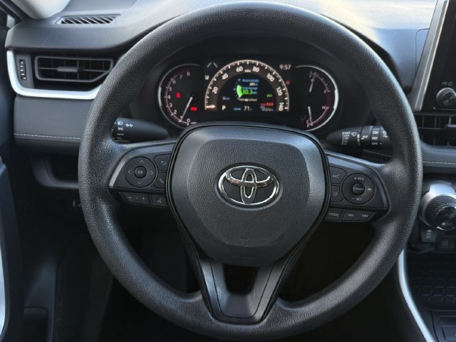 Used 2025 Toyota RAV4 XLE FWD image 13