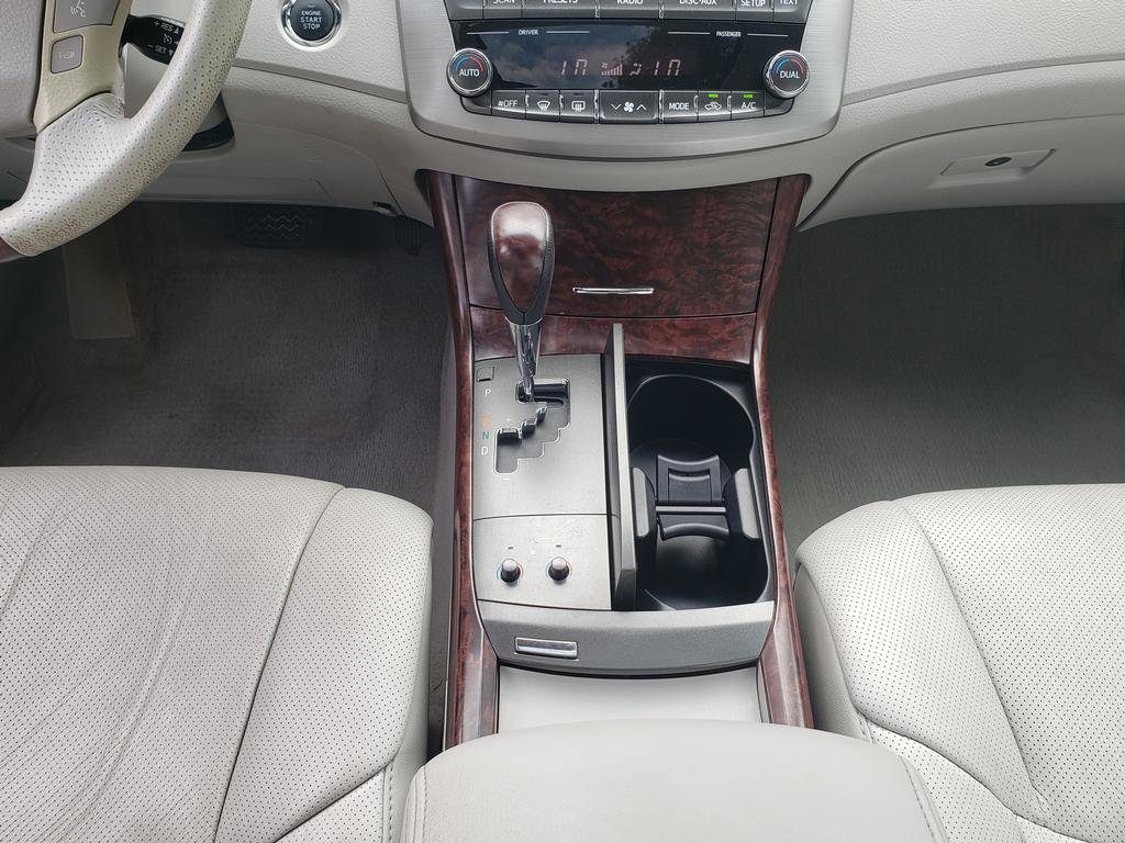 Used 2011 Toyota Avalon Limited FWD image 13