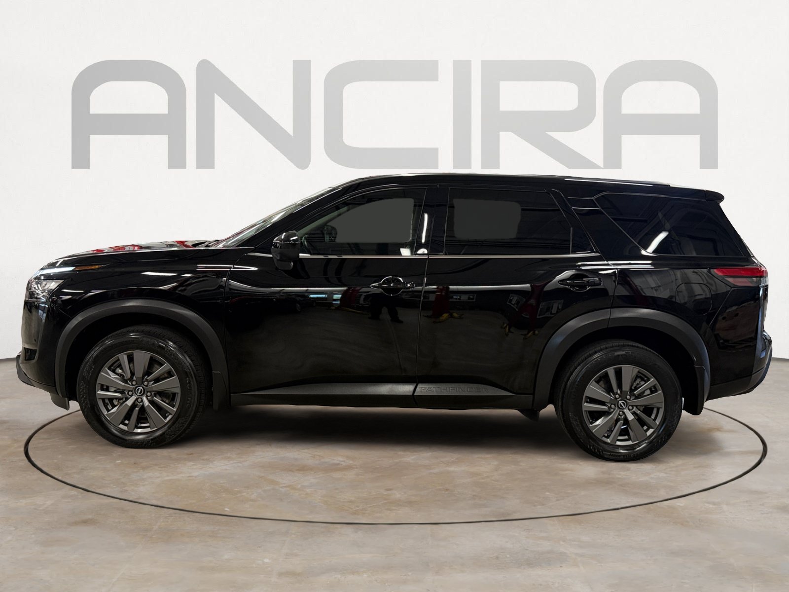 Used 2024 Nissan Pathfinder S FWD image 7