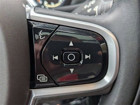 Certified 2022 Volvo XC90 T8 Inscription w/ Lounge Package image 21