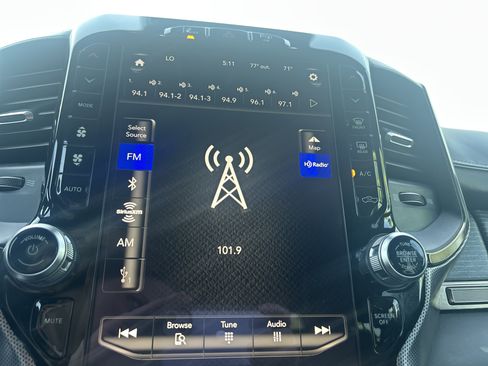 Used 2019 RAM 1500 Limited AWD/4WD image 13