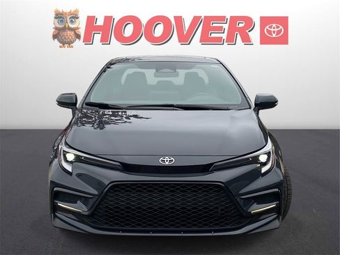 Used 2025 Toyota Corolla XSE image 40