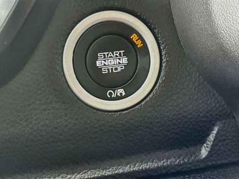Used 2019 RAM 1500 Big Horn RWD image 18