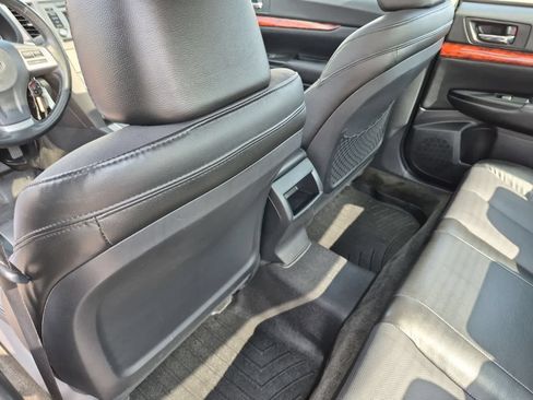 Used 2012 Subaru Legacy 2.5i Limited AWD/4WD image 18
