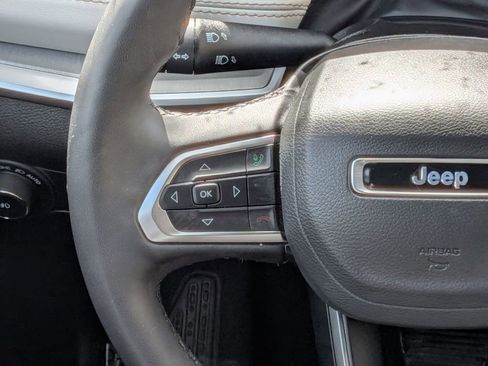 Used 2025 Jeep Compass Limited AWD/4WD image 23